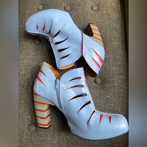 John Fluevog Modottis size 8.5